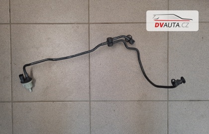 Spojovací hadice 04E133366Q